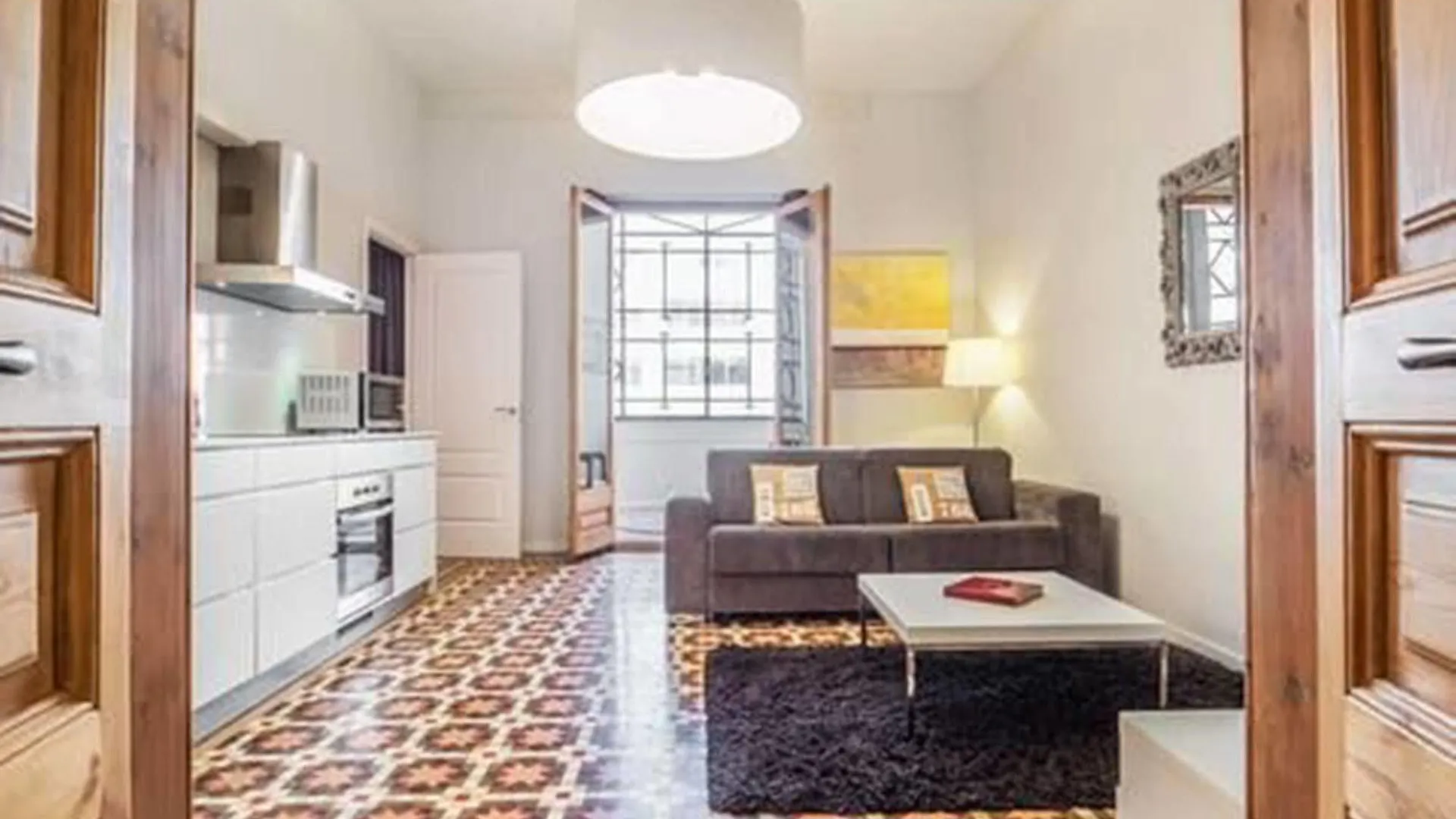 Rent Top Apartments near Plaza de Cataluña Barcelona