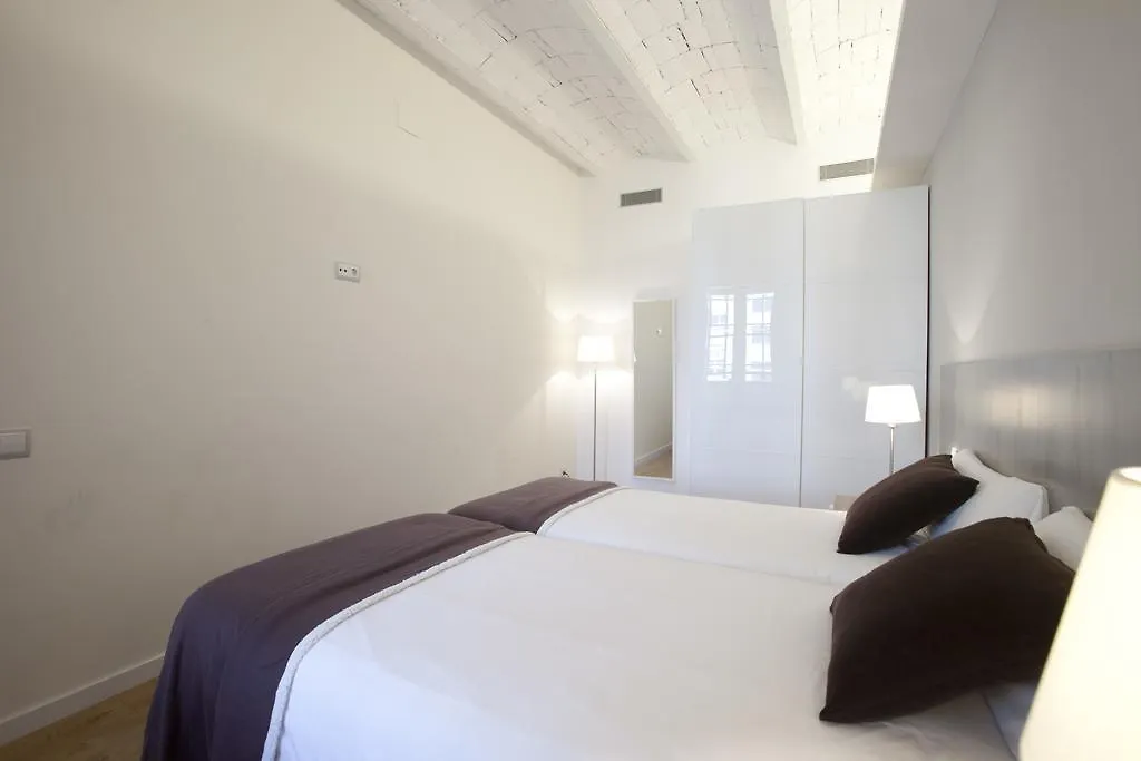 Rent Top Apartments Near Plaza De Catalunya Barcelona 0*,  Spain