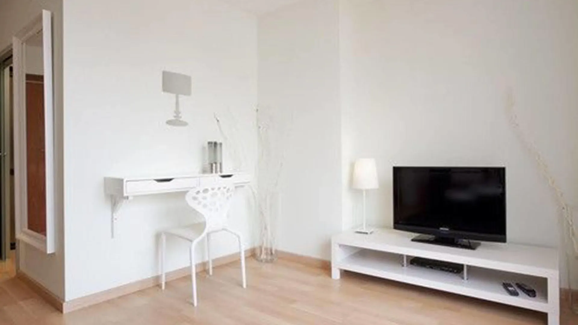 Rent Top Apartments Near Plaza De Catalunya Barcelona 0*,  Spain